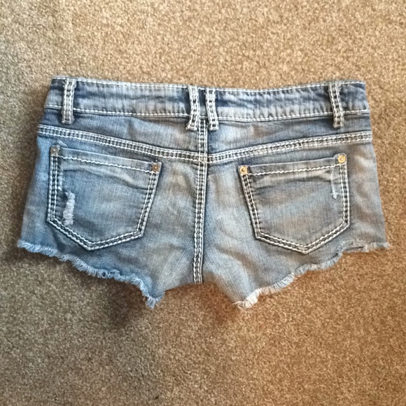 Wet Seal Women's Low Rise Distressed Jean Shorts - Picture 2 of 3